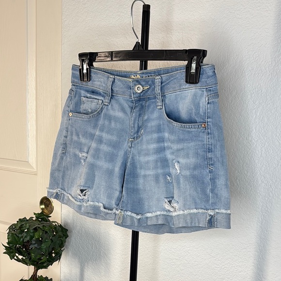 Arizona Jean Company Jean Shorts | Distressed Light Wash - Picture 4 of 6